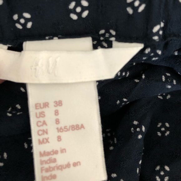 H&M Off the shoulder blouse - Picture 4 of 4